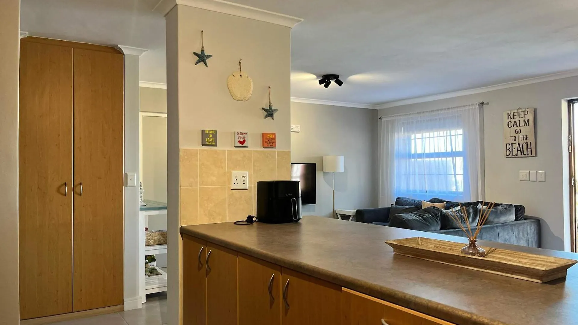Apartment South Shore Stay - Family-Friendly Stay By The Sea Fish Hoek South Africa